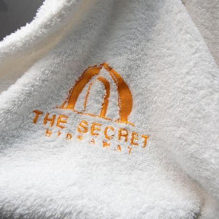 The Secret Hideaway Apartment Пеникук Екстериор снимка