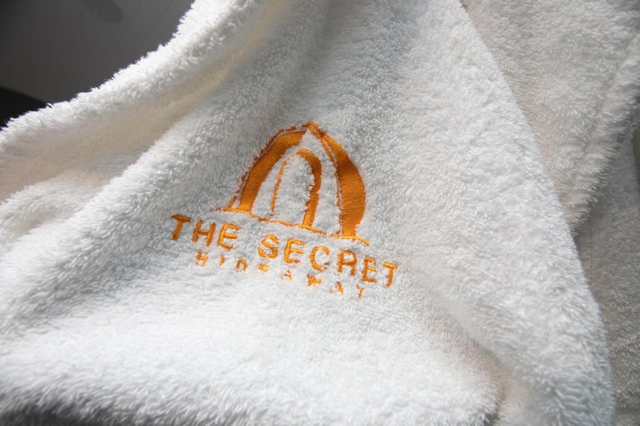 The Secret Hideaway Apartment Пеникук Екстериор снимка